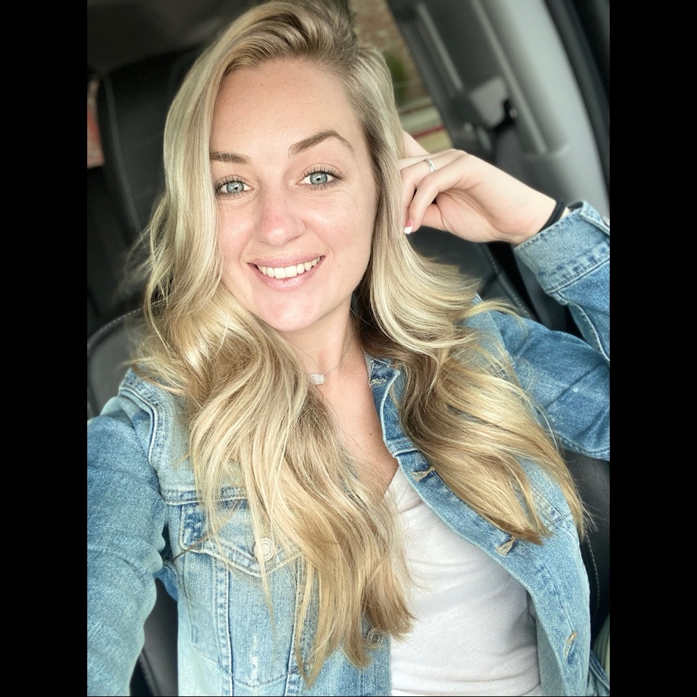 Meet your Posher, Lacey